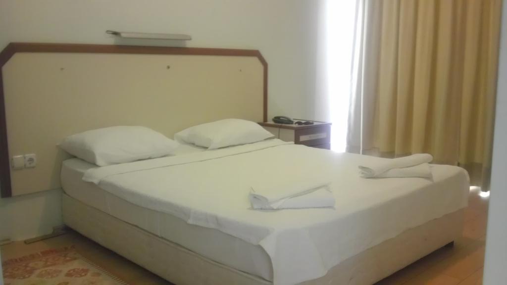 Zeytin Apart Hotel Çeşme Rom bilde